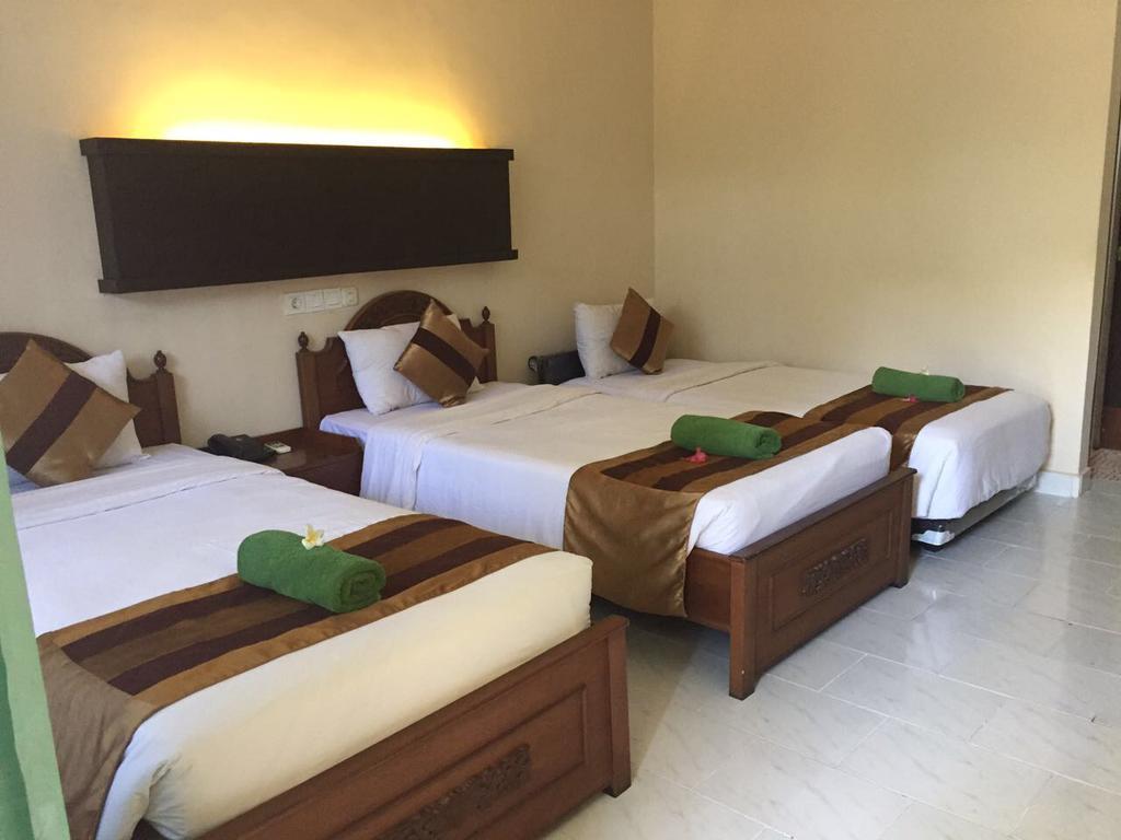 Bakung Beach Resort Kuta Lombok Eksteriør bilde