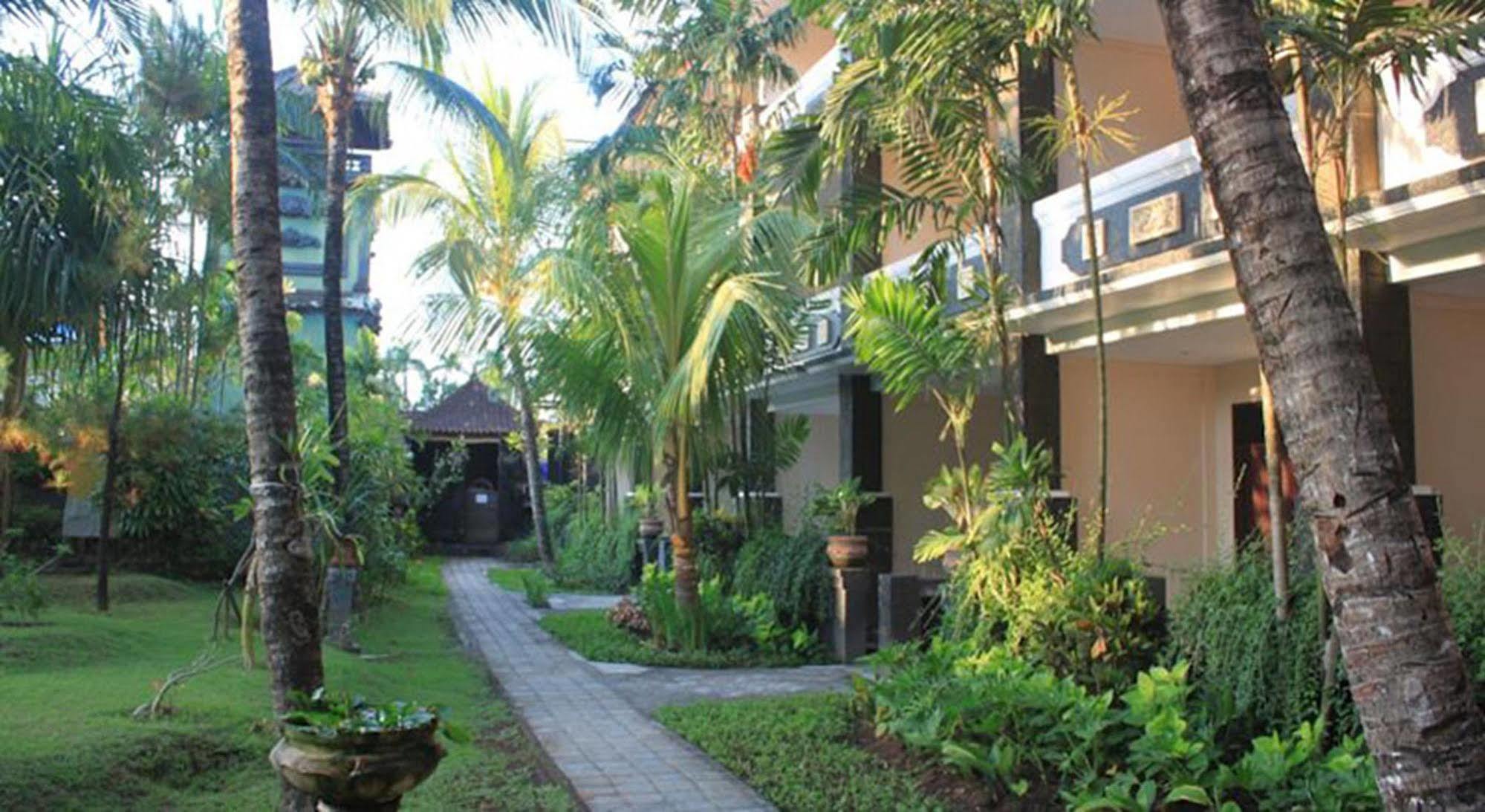 Bakung Beach Resort Kuta Lombok Eksteriør bilde