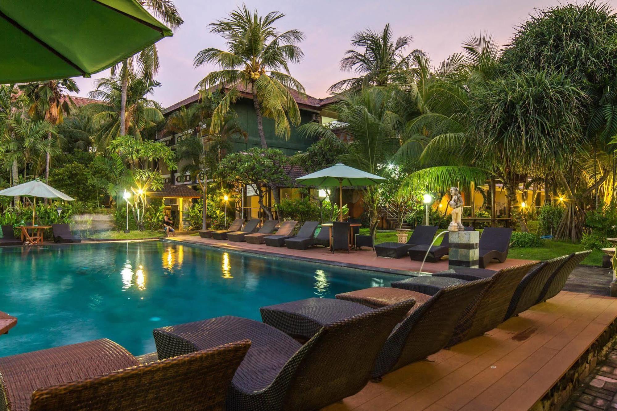 Bakung Beach Resort Kuta Lombok Eksteriør bilde